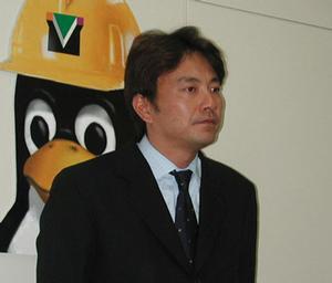 MontaVista Linux 2.1について説明した、モンタビスタ ソフトウェア ジャパンの木内志朗氏