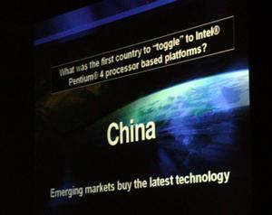 世界で最初にPentium 4に移行した国は？　中国だという。つまり新しく登場した市場が最新のテクノロジーを購入することになるというわけ