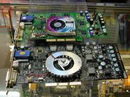 GeForce4 Ti4400カードとの比較