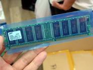 PC3200 DDR SDRAM 256MB(CL=3)