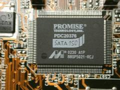 シリアルATAのコントローラはPromiseE製「PDC20376」