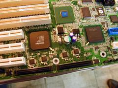 Adaptec製2チャンネルUltra320 SCSI RAIDコントローラ“AIC-7902W”