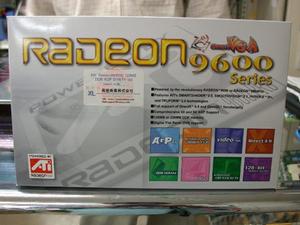RADEON 9600SE搭載