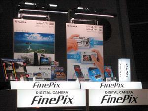 FinePix F710発表会