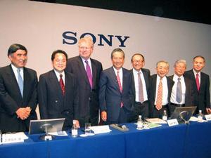 “2004年度 ソニーグループ経営方針説明会”に出席したグループ役員