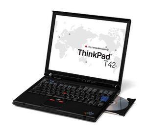 “ThinkPad T42シリーズ”の14.1インチ液晶ディスプレー内蔵モデル