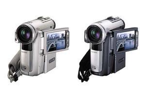 ソニーマーケティング、305万画素で静止画を撮影できるDVカメラレコーダー「DCR-PC350」など2機種を発売