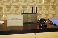 1階受付に用意されていた『CQW-AP108AG』とネットワークカメラ『CS-MVTX01F』