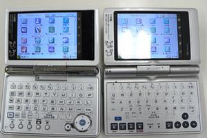 『SL-C3000』(左)と『SL-C860』(右)を並べたところ