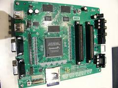 1チップMSXの試作ボード。MSX自体の機能をCyclone 1つで実現したため、意外にシンプルな構成