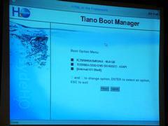 insydeのHTMLベースのプラットフォームファームウェア。既存のパソコンならBIOS画面に当たる。ちなみに“Tiano”とは、フレームワークのコード名