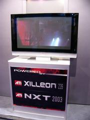 ATIブースの周囲には、大画面デジタルTVとXILLEON搭載機器を使ったデモや機器展示が行なわれていて、XILLEONが多くの製品に採用されていることをアピールしていた