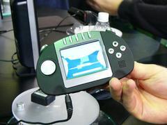 GoForce 3D 4500を採用した携帯ゲーム機『Gizmondo』。欧州市場に投入される製品だが、PSPが登場した今となっては厳しい製品だろう