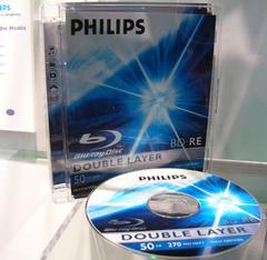 こちらもフィリップスのBD-REディスク。REとは“Rewritable”の略で、DVD±RWのような書き換え可能型ディスクである。カートリッジから出しての使用も考慮されている