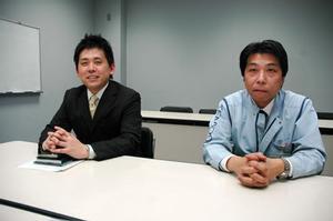 広報室の久保田亮氏(左)とカーエレクトロニクス市販事業部・CMS開発プロジェクト ナビシステム開発SPJリーダー/主幹の早川勉氏(右)
