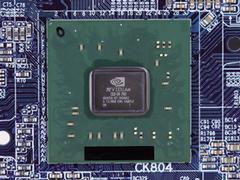 NVIDIAのSLI対応チップセット「nForce4 SLI」