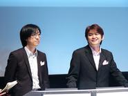 『スペースチャンネル5』で名高い水口哲也氏(右)と、水口氏らと共同で『Ninety-nine Nights』を開発する韓国Phantagram社CEOのサンユン・リー氏(左)