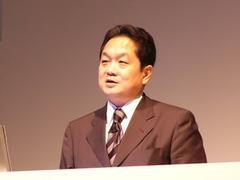 PS3の開発環境拡充施策について発表するSCE代表取締役社長の久夛良木健氏