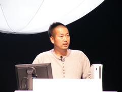 ジョークを連発しながらのプレゼンテーションで会場を沸かせたゲームリパブリック 代表取締役CEOの岡本吉起氏