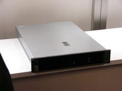 日本ヒューレット・パッカード(株)の『HP ProLiant DL380 Generation 4』(参考出展)