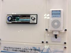 MP3やWMAの再生に対応するCDレシーバー『L909』もiPod接続に対応
