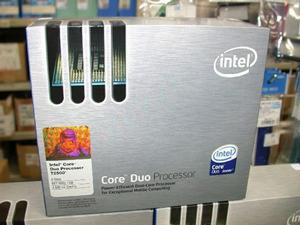 秋葉原で販売され始めたCore Duoプロセッサーのパッケージ