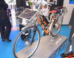 都立墨田工業高校の自動車科が製作した“FCバイク”