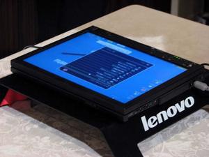 “タブレット形態”のThinkPad X60 Tablet