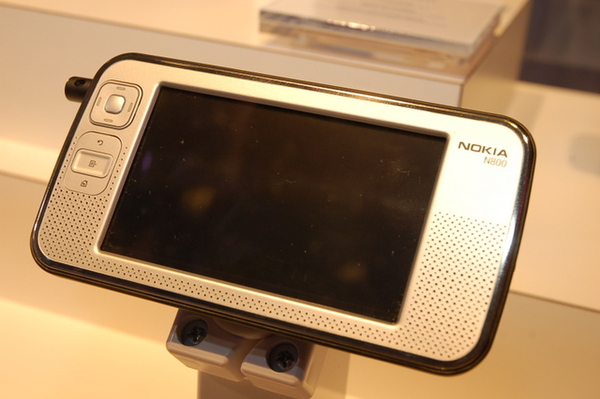 Nokia N800