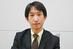 志賀弘幸さん(38)　株式会社三菱総合研究所　ソリューション統括本部　製造・流通・サービスソリューショングループ
