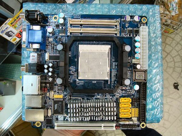 Albatron Mini-ITX KI690-AM2