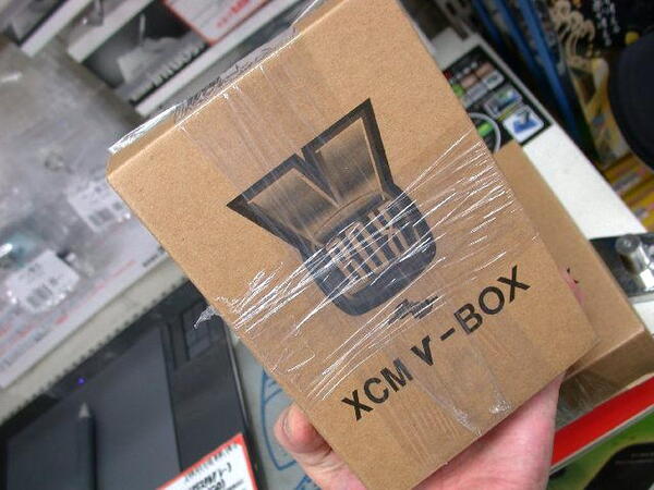 「XCM V-box」