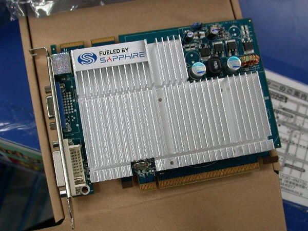 Radeon HD 2400 XT表