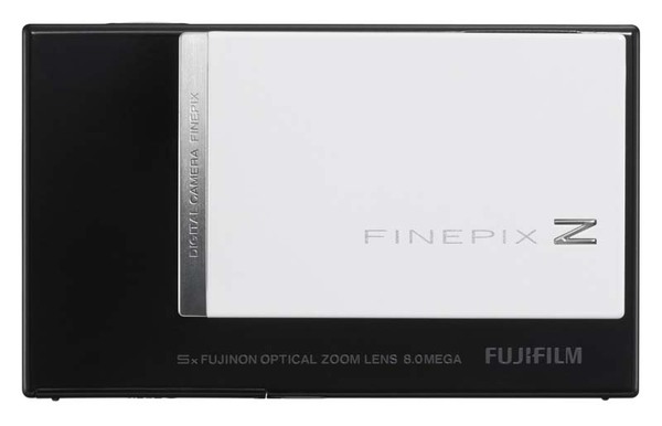 FinePix Z100fdの前面