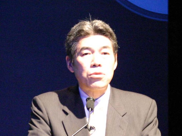 コンシューマ事業グループデジタルコンシューマ事業部長の由木幾夫氏