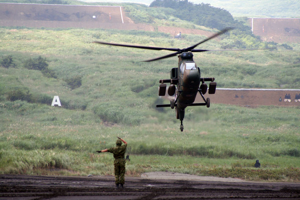 観測ヘリ OH-1