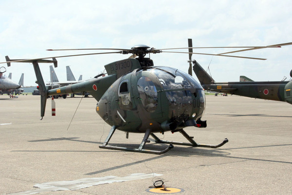 OH-6D観測ヘリコプター