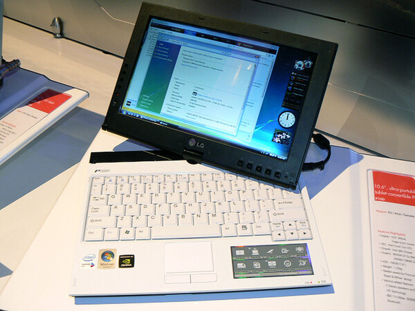 10.6インチワイドサイズのタブレットPC「P100」