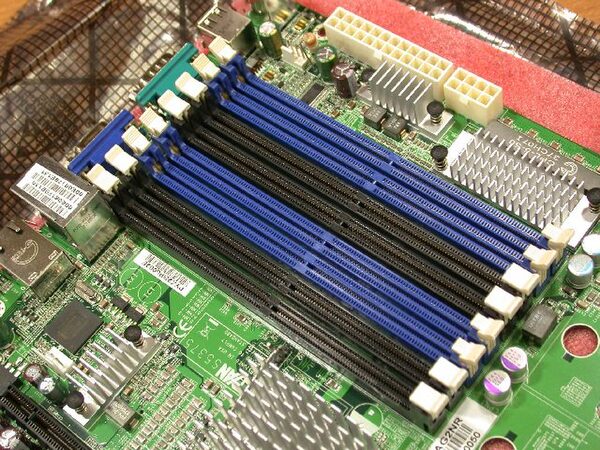 DDR2メモリ対応