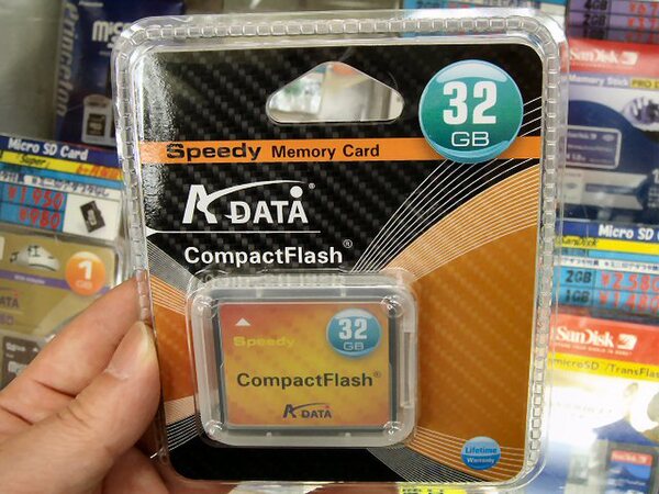 「CompactFlash 32GB A-DATA Speedy」