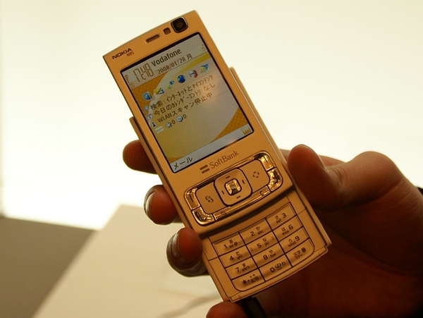 「SoftBank X02NK／Nokia N95」