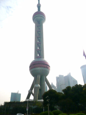 上海の浦東地区にある東方明珠塔