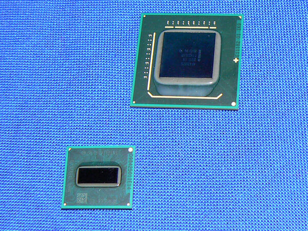 Intel US15W