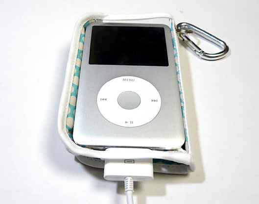 ASCII.jp：ファブリックライフ、iPod classic用ケース「tocca for iPod