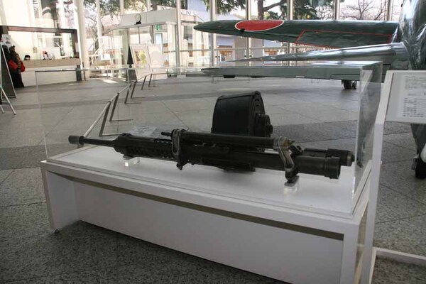 20mm機関砲。これは初期型のもので装弾数60発