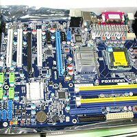 ASCII.jp：P35マザーの新製品が約1万円で買える！