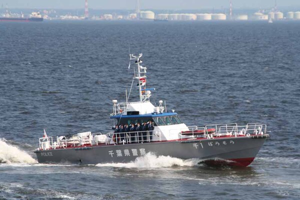 千葉県警「ぼうそう」（警備艇） 総トン数41t、全長24m、速力36ノット