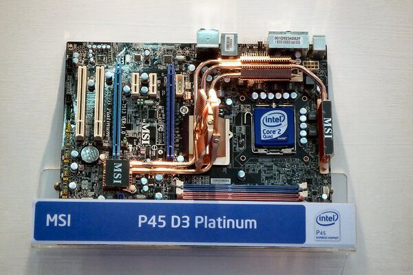 MSI「P45 D3 Platinum」
