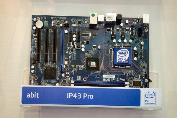 abit「IP43 Pro」