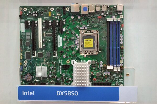 インテル「DX58S0」